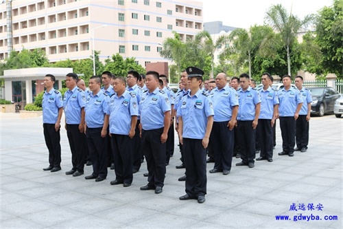 “警察+保安”聯控模式保平安