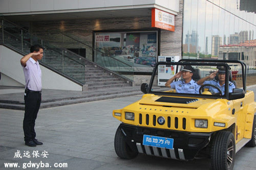 停車被刮蹭，停車場保安是否有責任？